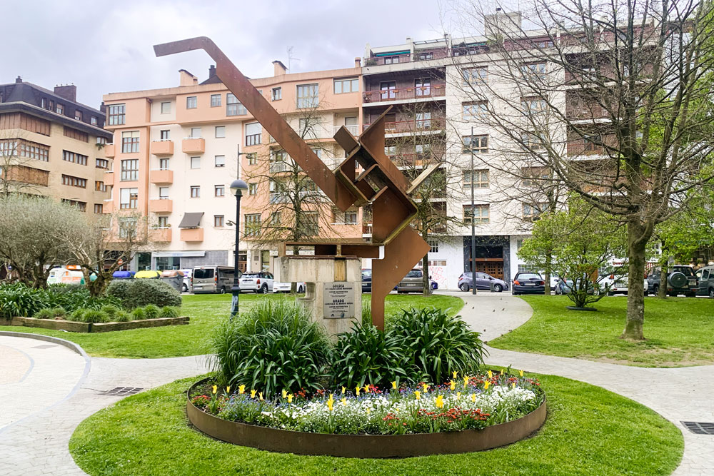 eskultura nestor basterretxea tolosa